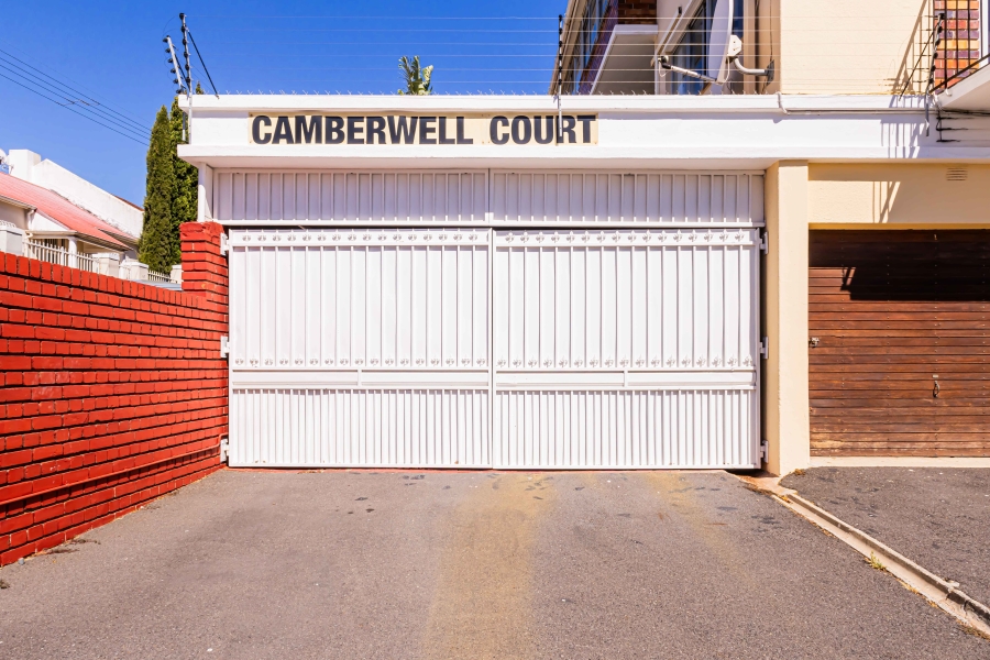 To Let 2 Bedroom Property for Rent in Sea Point Western Cape